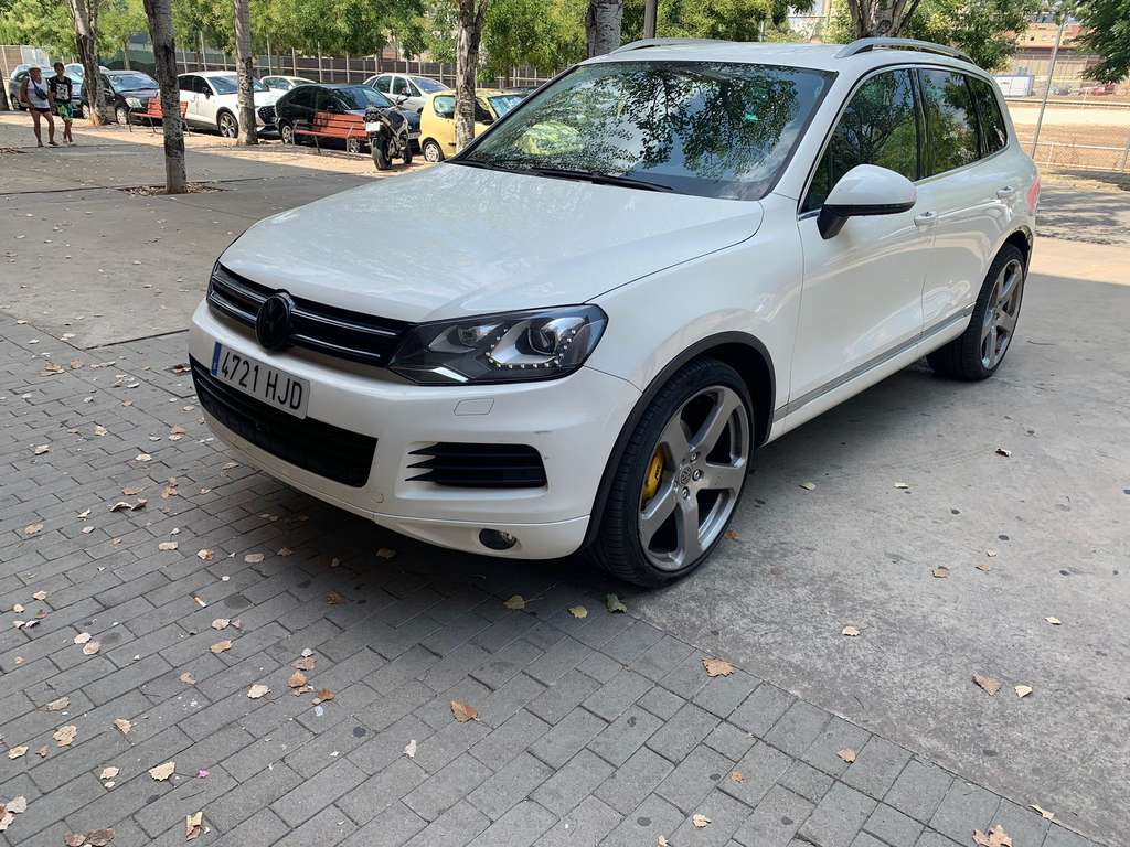 Volkswagen Touareg 2012 foto 1